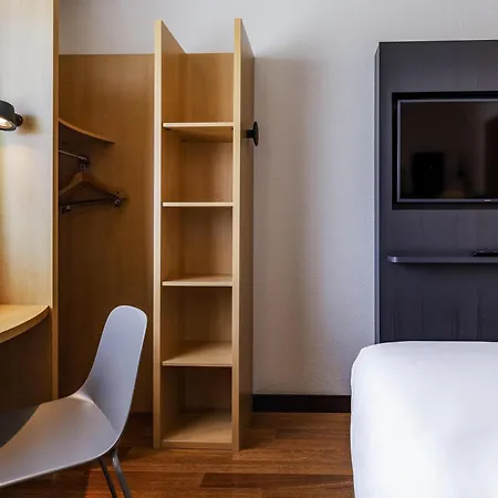 Szálloda Ibis Airport Messe Friedrichshafen