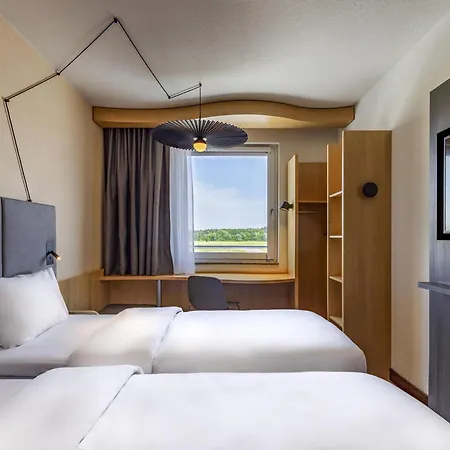 Ibis Airport Messe Ξενοδοχείο 3*