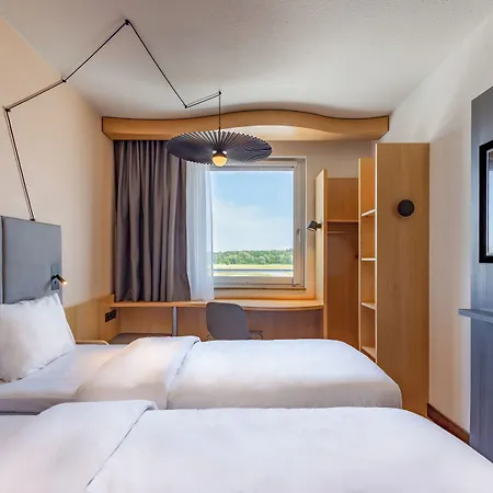 Ξενοδοχείο Ibis Airport Messe 3*