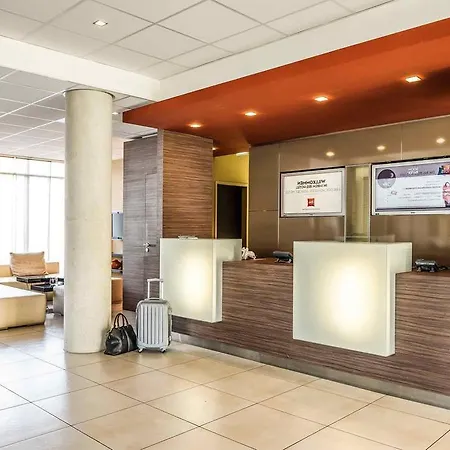 Ibis Airport Messe 3*