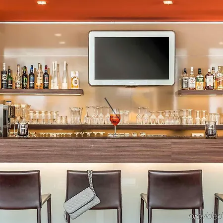 Ibis Airport Messe 3*
