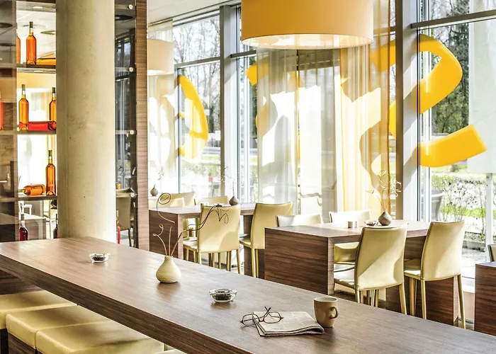 Ibis Airport Messe 3*