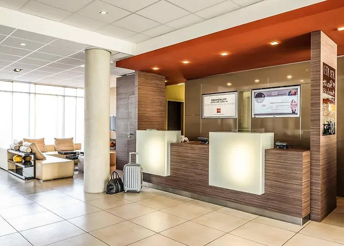 Ibis Airport Messe 3*